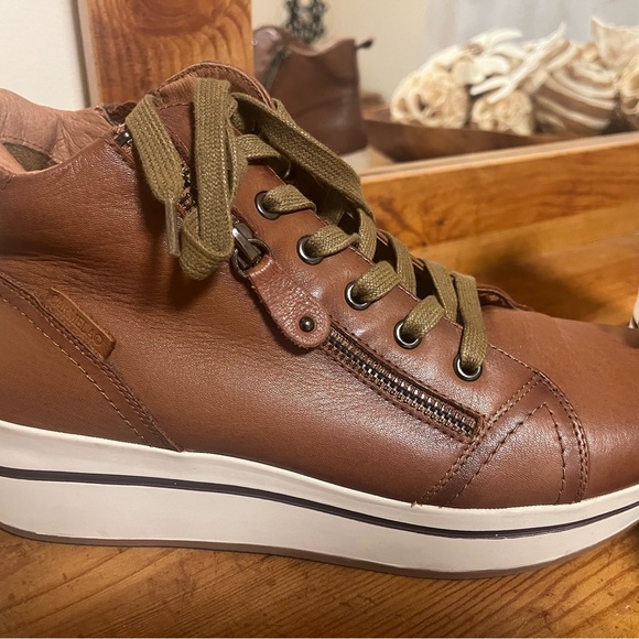 Carmela Women's Booty Leather EU 40 - Picture 3 of 6